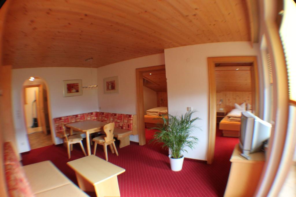 Haus Gerda Hotel ฟิสส์ ภายนอก รูปภาพ